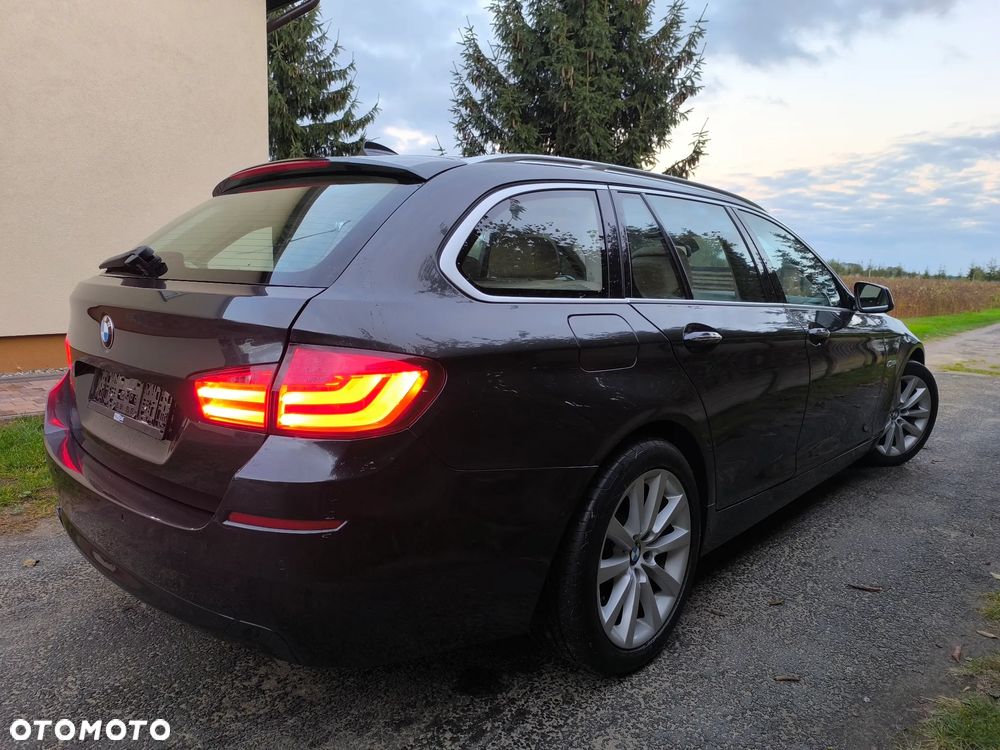 BMW Seria 5 520d Touring - 10