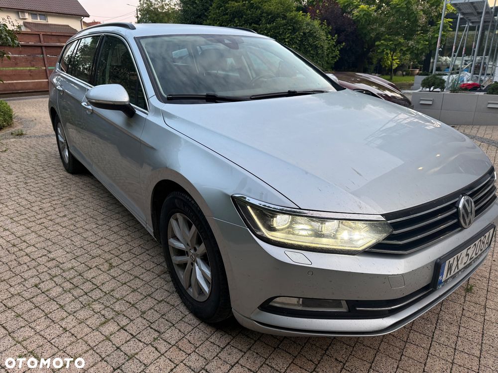 Volkswagen Passat 2.0 TDI SCR DSG Comfortline - 7