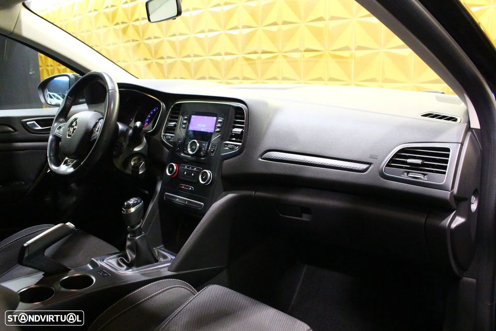 Renault Mégane Sport Tourer BLUE dCi 115 EQUILIBRE - 13