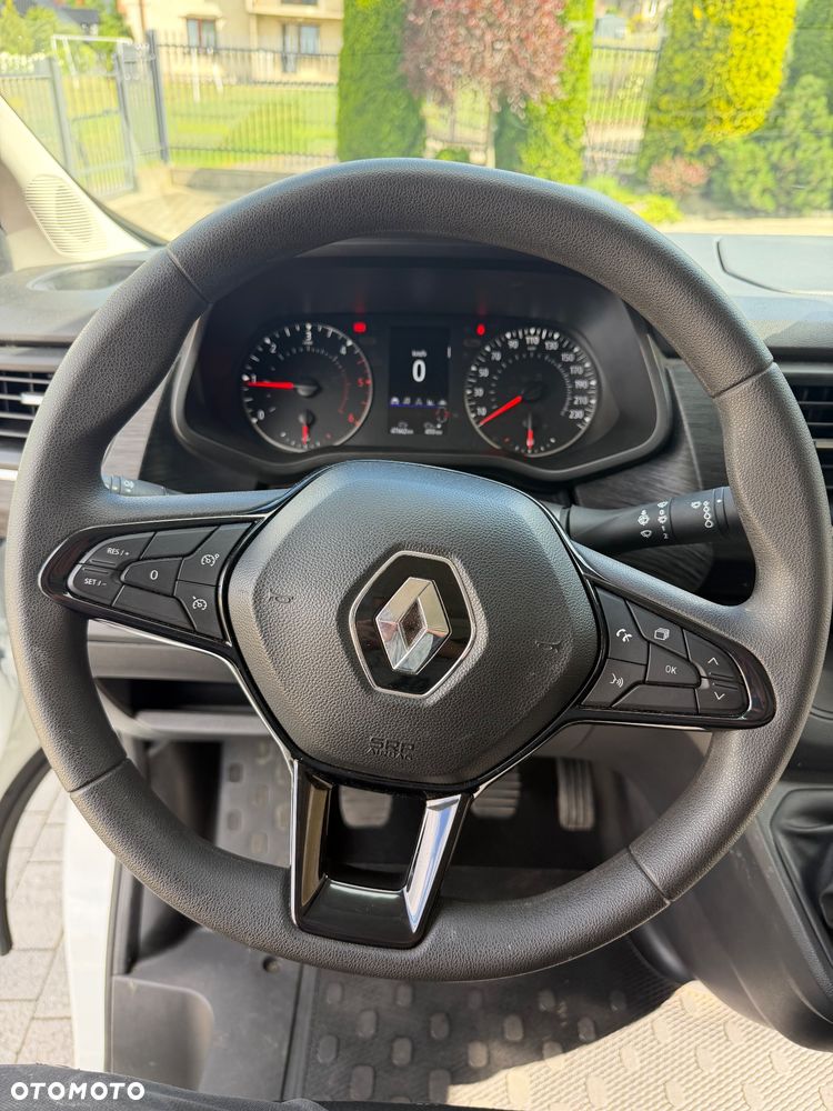 Renault Trafic - 17