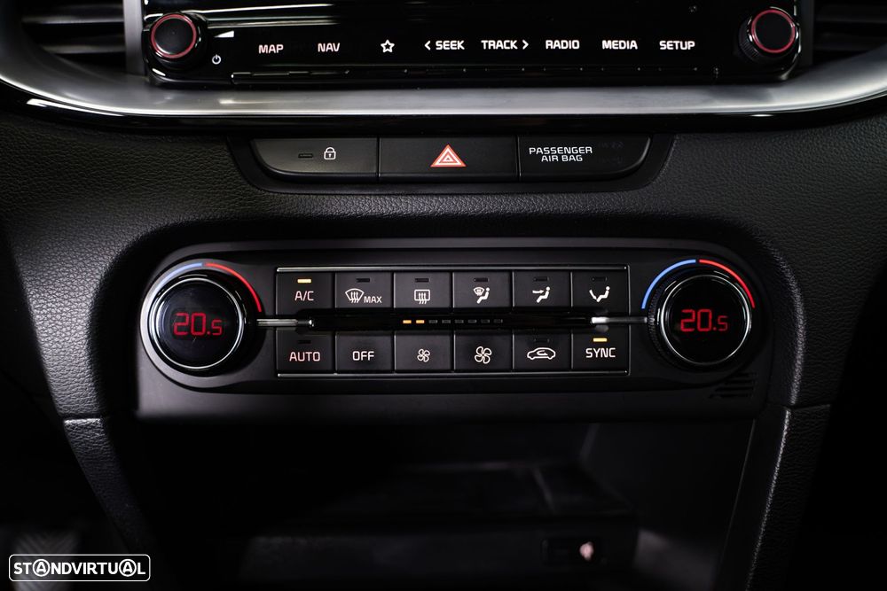 Kia XCeed 1.6 CRDi MHEV Drive - 34