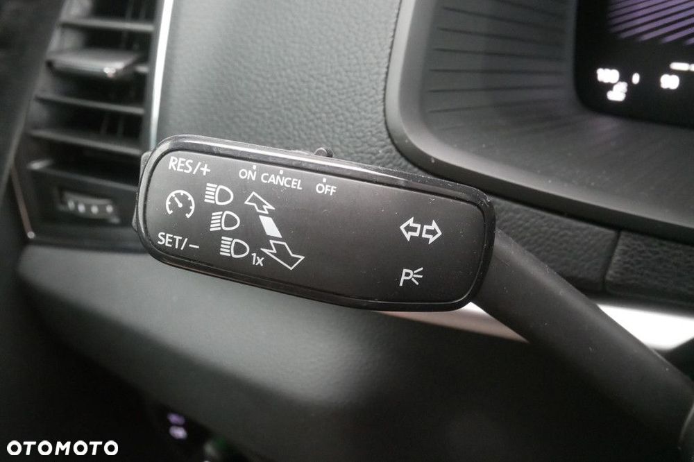 Skoda Karoq 1.5 TSI ACT Ambition DSG - 25