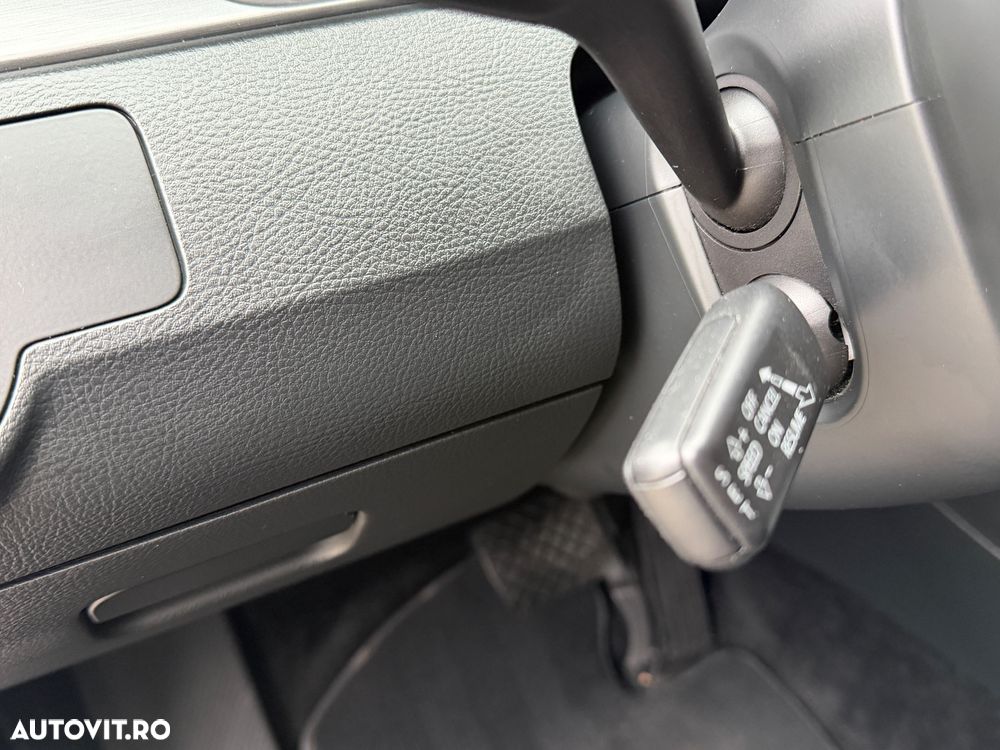 Volkswagen Passat Variant 2.0 TDI DSG BlueMotion Technology Comfortline - 26