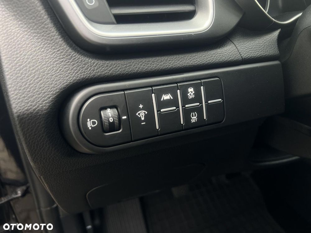 Kia Ceed 1.5 T-GDI M - 21