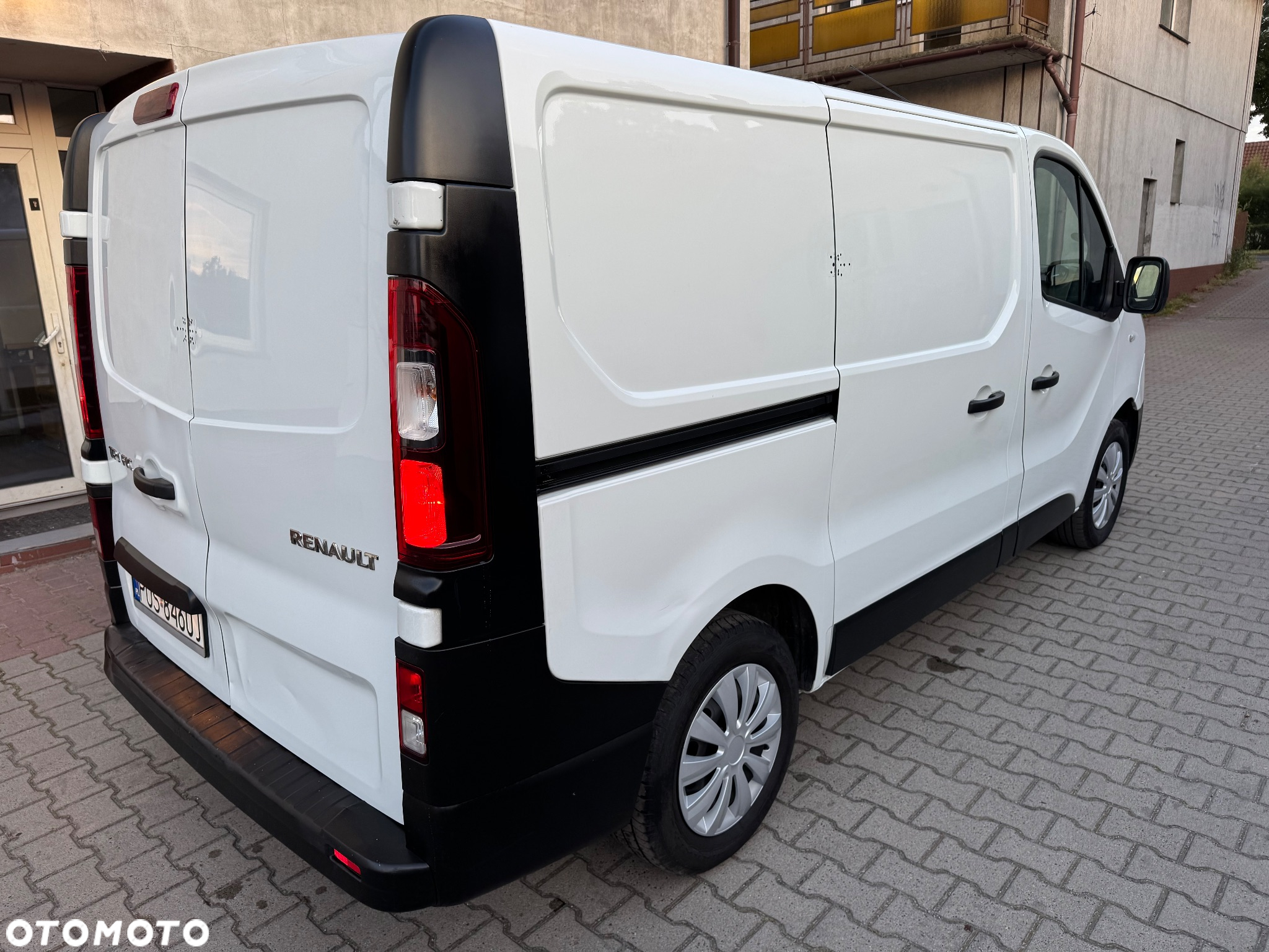 Renault TRAFIC 63tys.km KLIMA, czujniki parkowania, tempomat, świeżo sprowadzony, OKAZJA!!! - 3