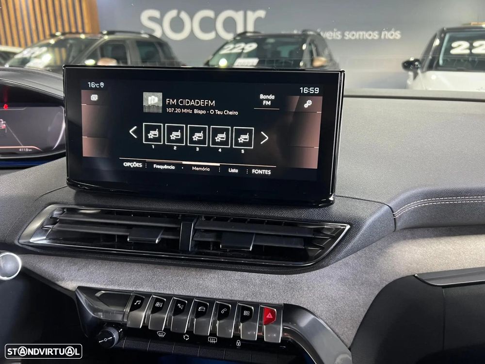 Peugeot 3008 1.6 Hybrid GT Pack e-EAT8 - 32