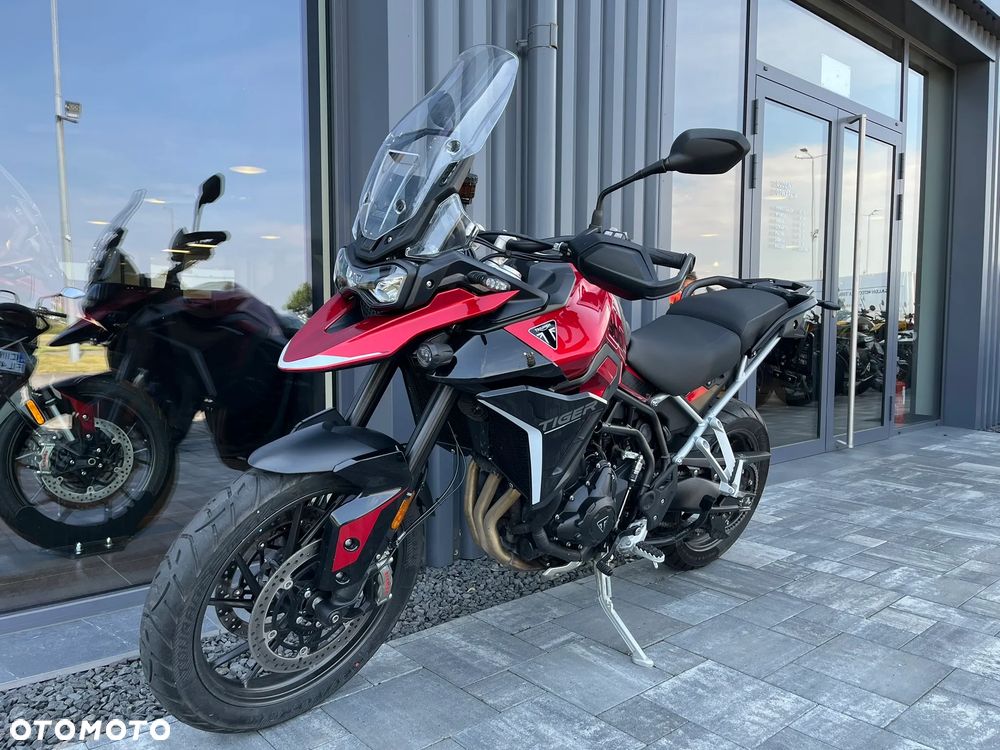 Triumph Tiger - 1