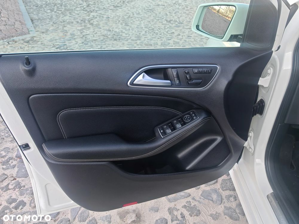 Mercedes-Benz Klasa B 180 CDI 7G-DCT - 34