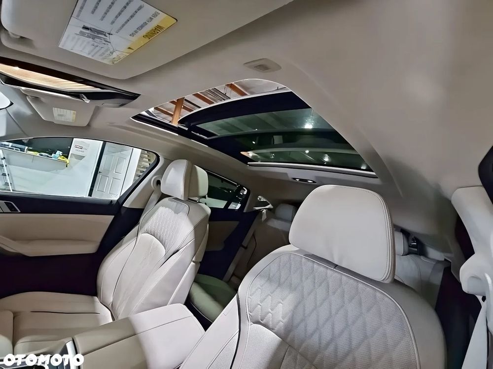 BMW X6 xDrive40i - 9