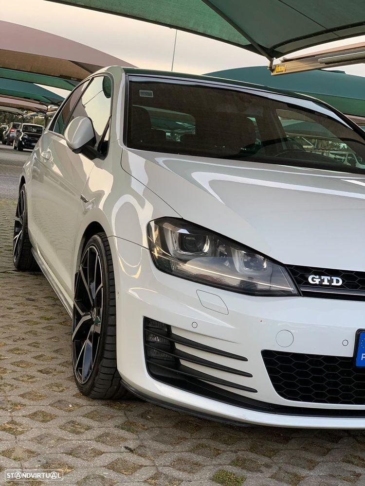 VW Golf 2.0 TDI GTD DSG - 1