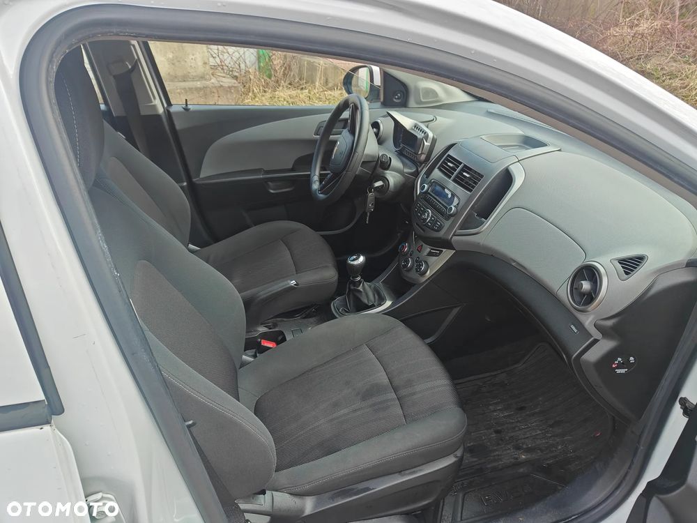 Chevrolet Aveo 1.2 LT - 11