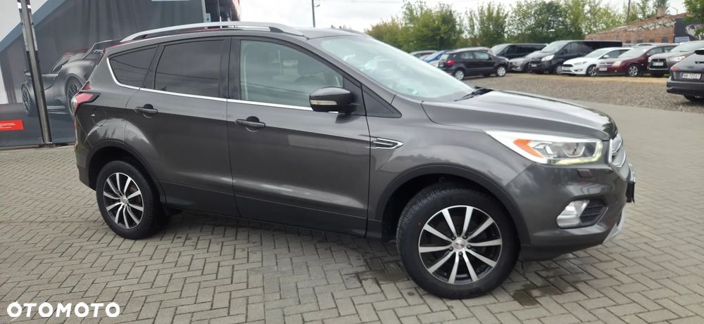 Ford Kuga 1.5 EcoBoost 2x4 Titanium - 21