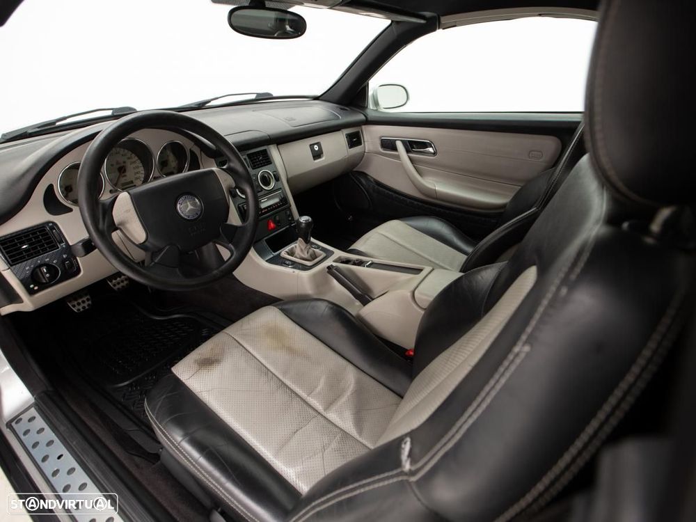 Mercedes-Benz SLK 200 - 7