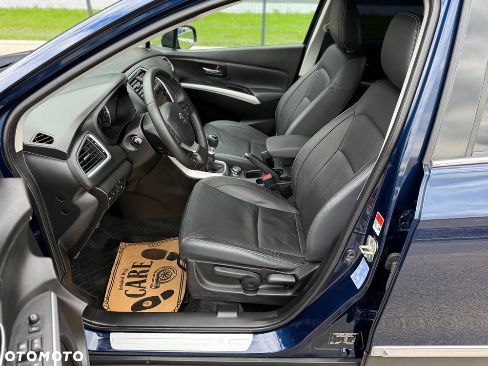 Suzuki SX4 S-Cross 1.4 T Premium 4WD - 20