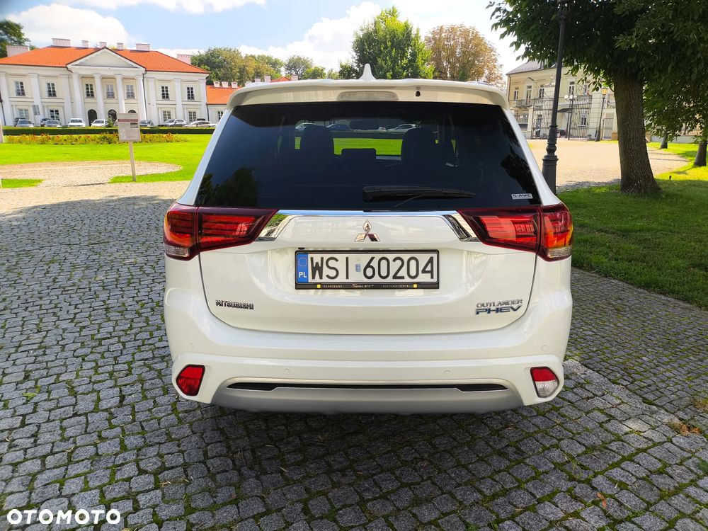 Mitsubishi Outlander 2.4 4WD - 12