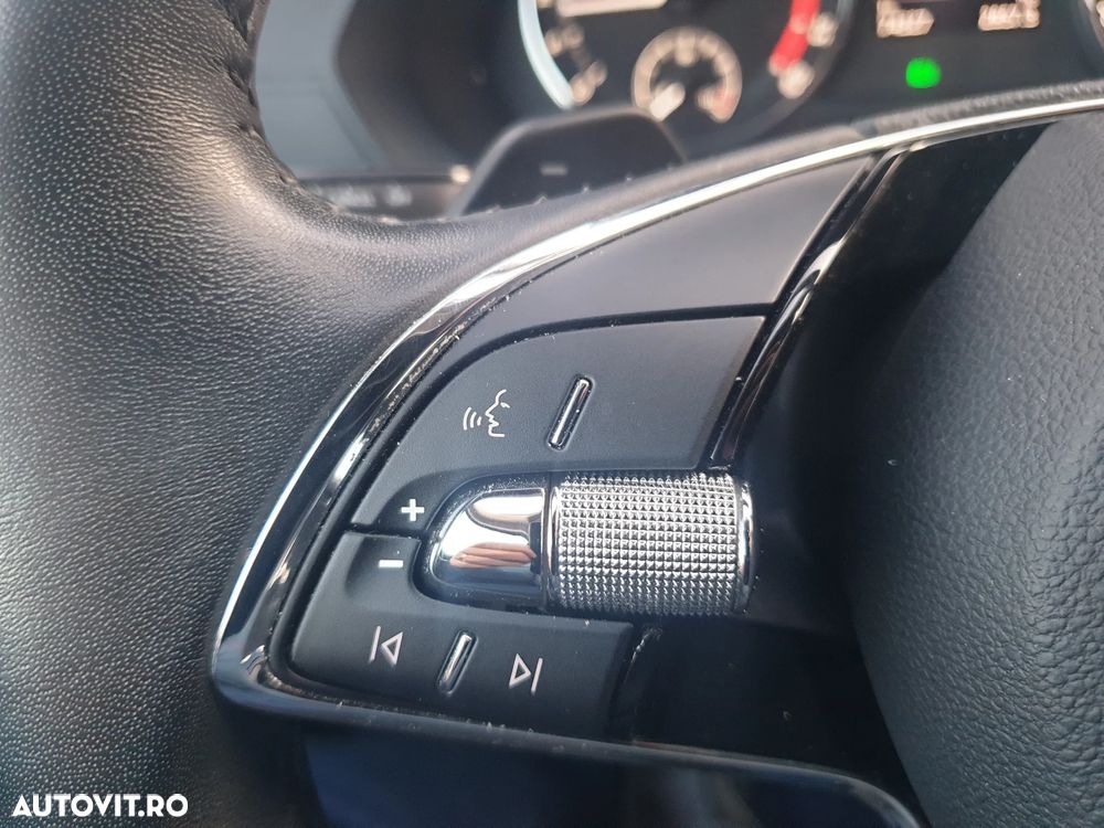 Skoda Octavia 2.0 TDI DSG Ambition - 33
