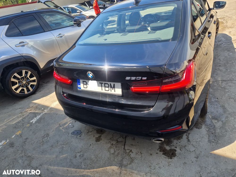 BMW Seria 3 330e Aut. Advantage - 9