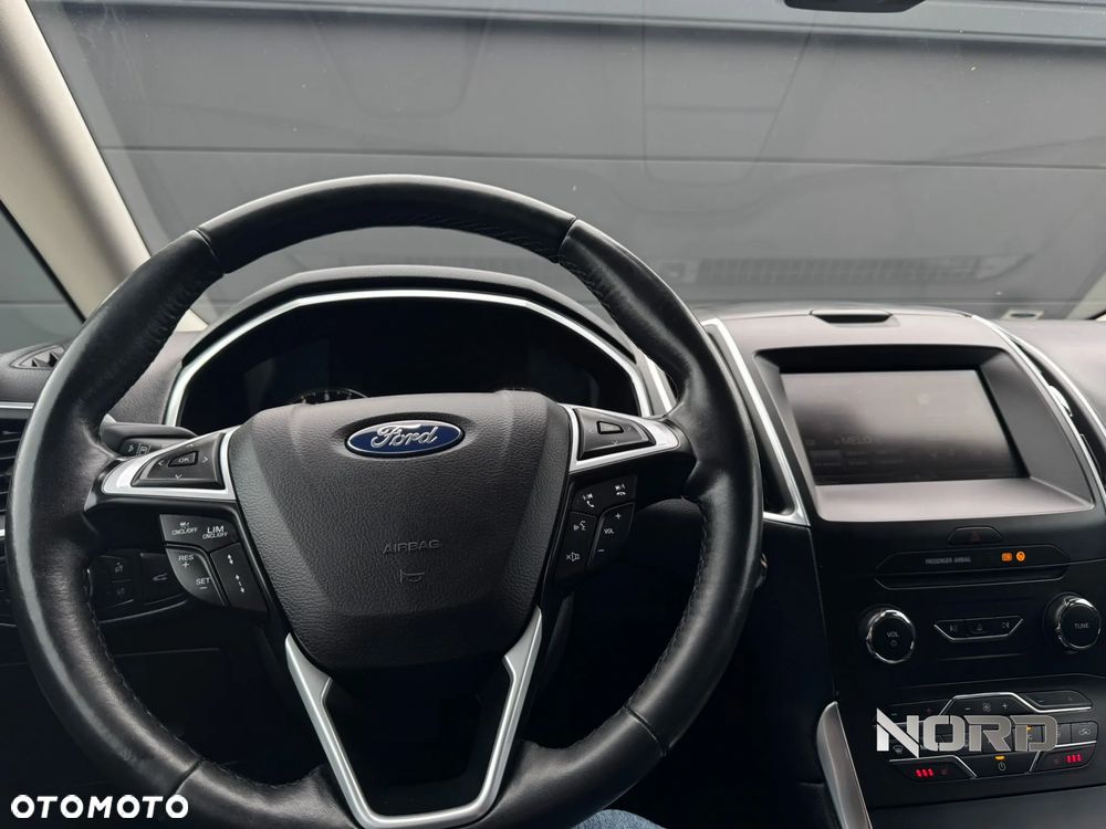 Ford S-Max 2.0 EcoBlue 4WD Titanium - 12