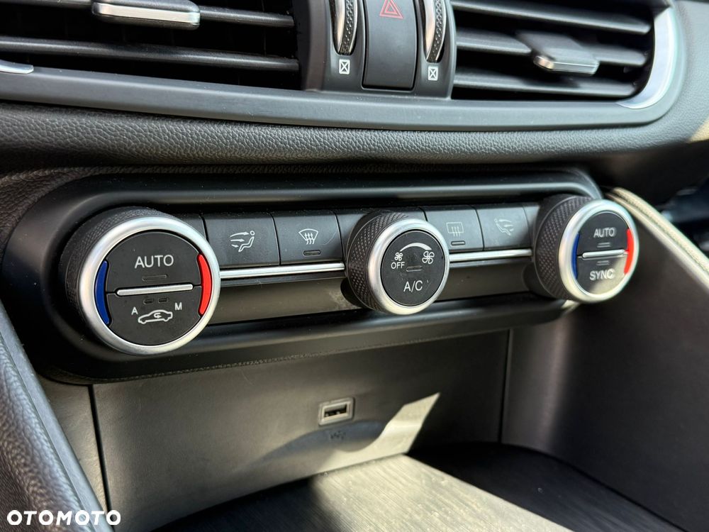 Alfa Romeo Giulia 2.0 Turbo Super - 18
