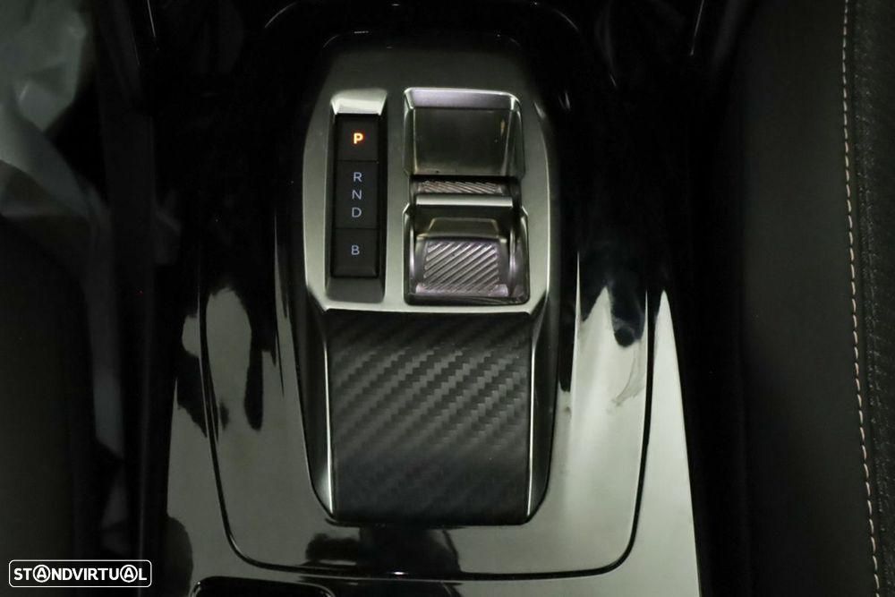 Peugeot e-2008 54 kWh Allure - 14
