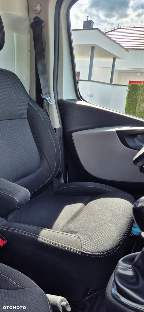 Renault Trafic 1.6 dCi - 10