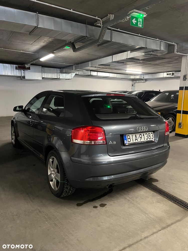 Audi A3 3-drzwiowe 1.6 Ambiente - 4