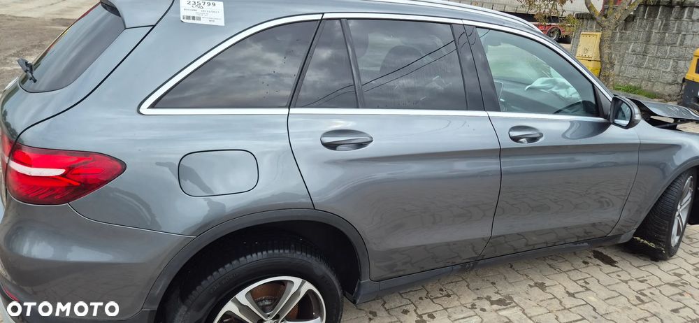 Mercedes-Benz GLC - 11