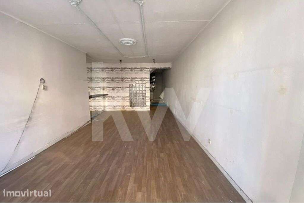 Prédio no centro do Porto com potencial de construção para habitação o - Grande imagem: 4/14