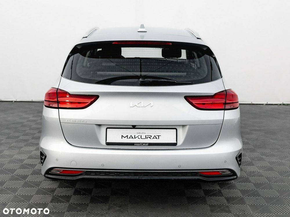 Kia Ceed 1.5 T-GDI M - 11