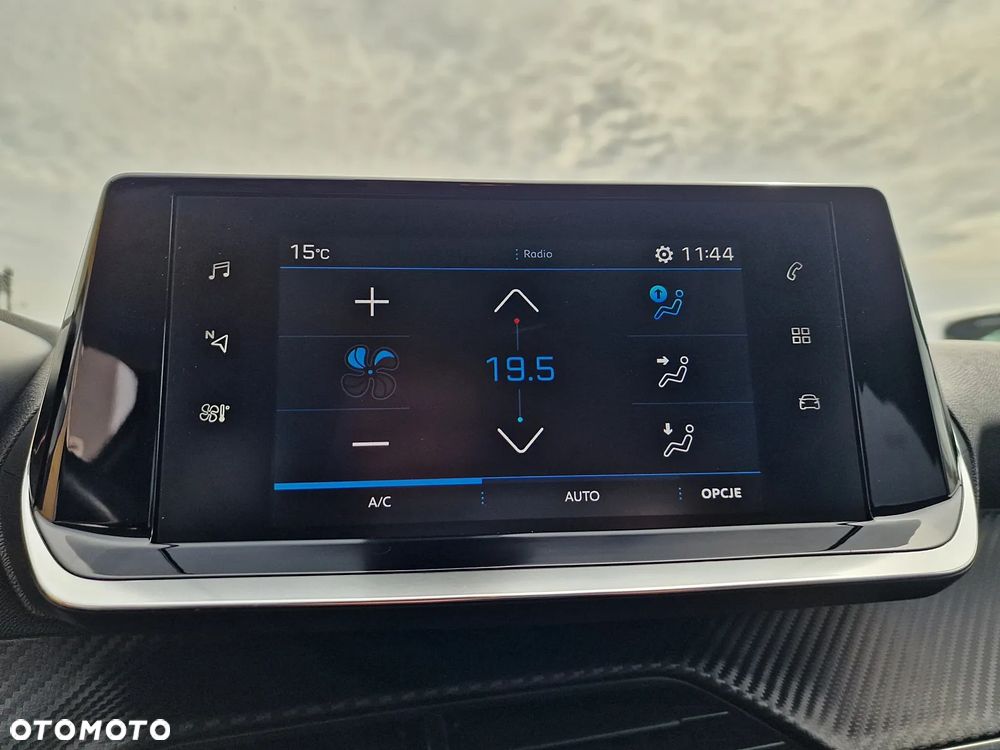 Peugeot 208 BlueHDi 100 Active - 19