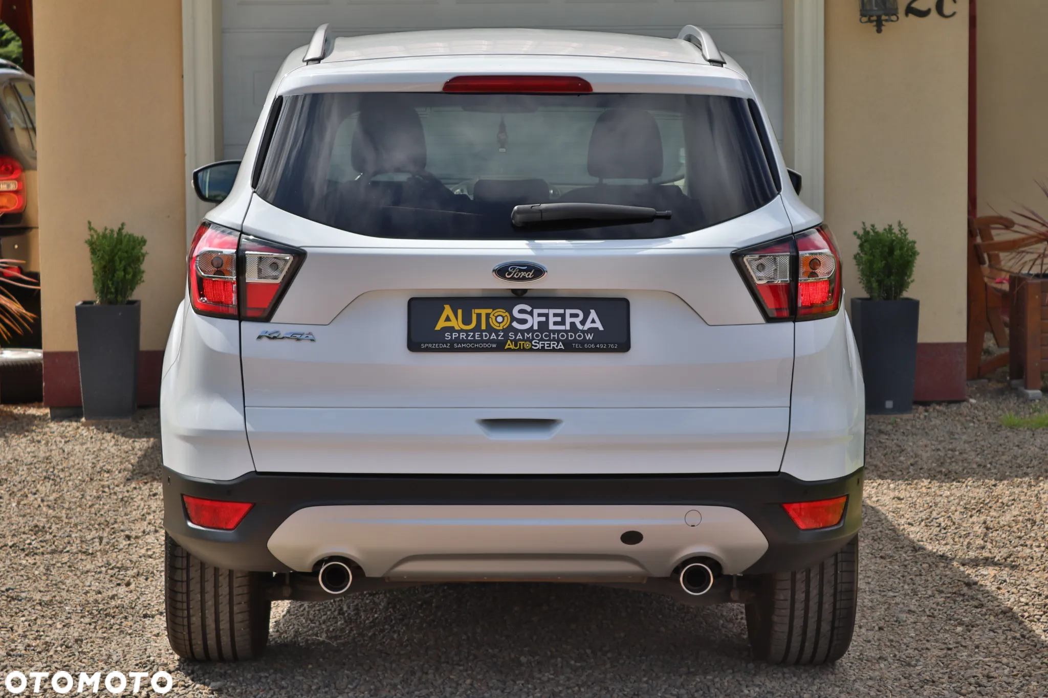 Ford Kuga 2.0 TDCi 2x4 Business Edition - 9