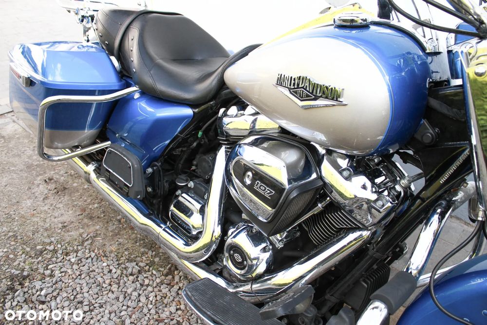 Harley-Davidson Touring Road King - 17