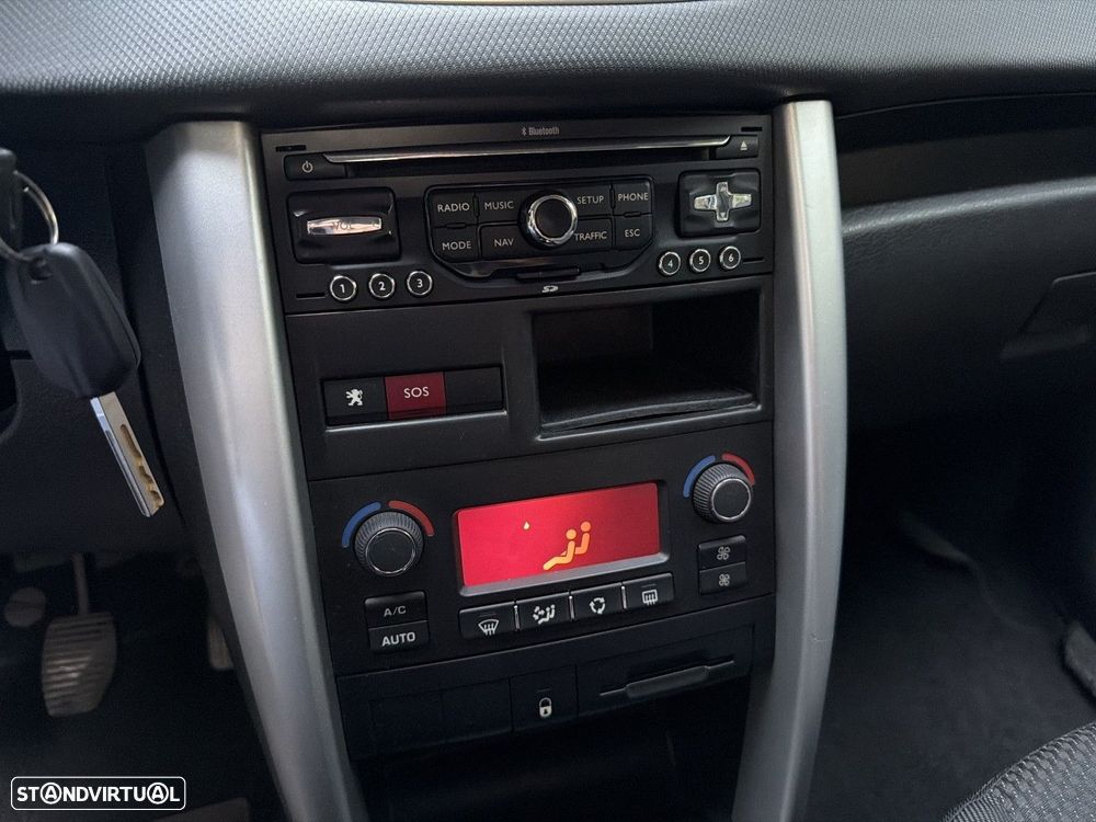 Peugeot 207 1.4 HDi Allure - 36