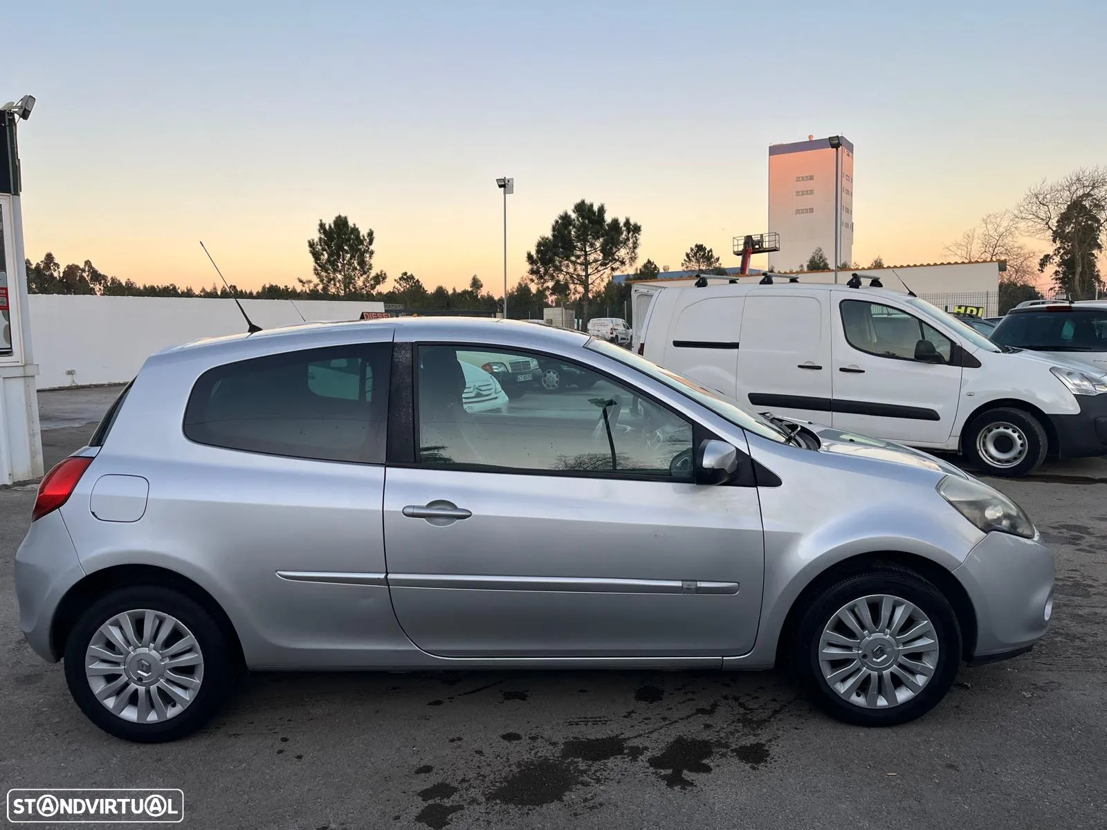 Renault CLIO 1,5 DCI - 9