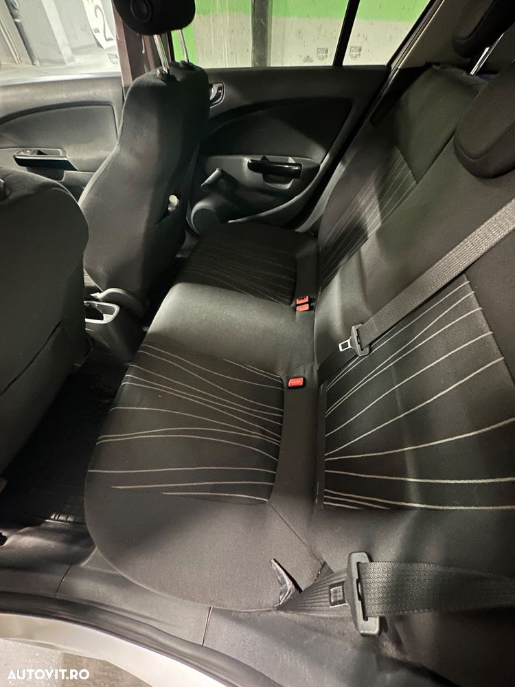 Opel Corsa 1.2i Cosmo - 8