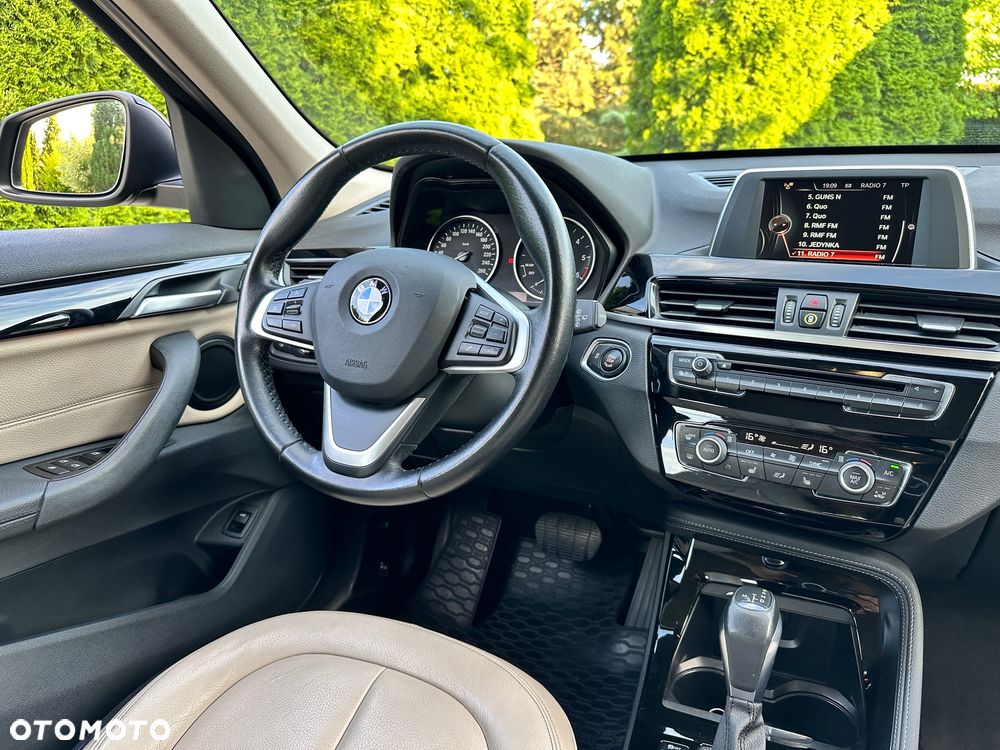 BMW X1 xDrive18d xLine - 4