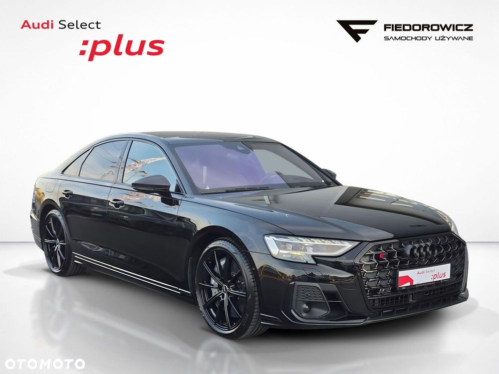 Audi S8 - 8