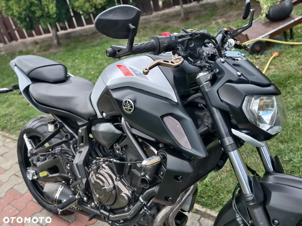 Yamaha MT - 11