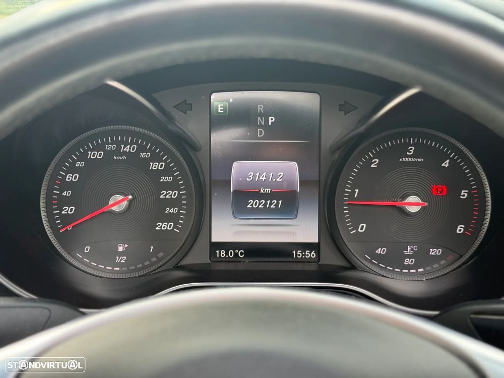 Mercedes-Benz C 220 d Cabrio 9G-Tronic AMG Line - 13