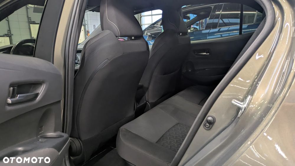 Toyota Corolla 1.8 Hybrid Comfort - 11