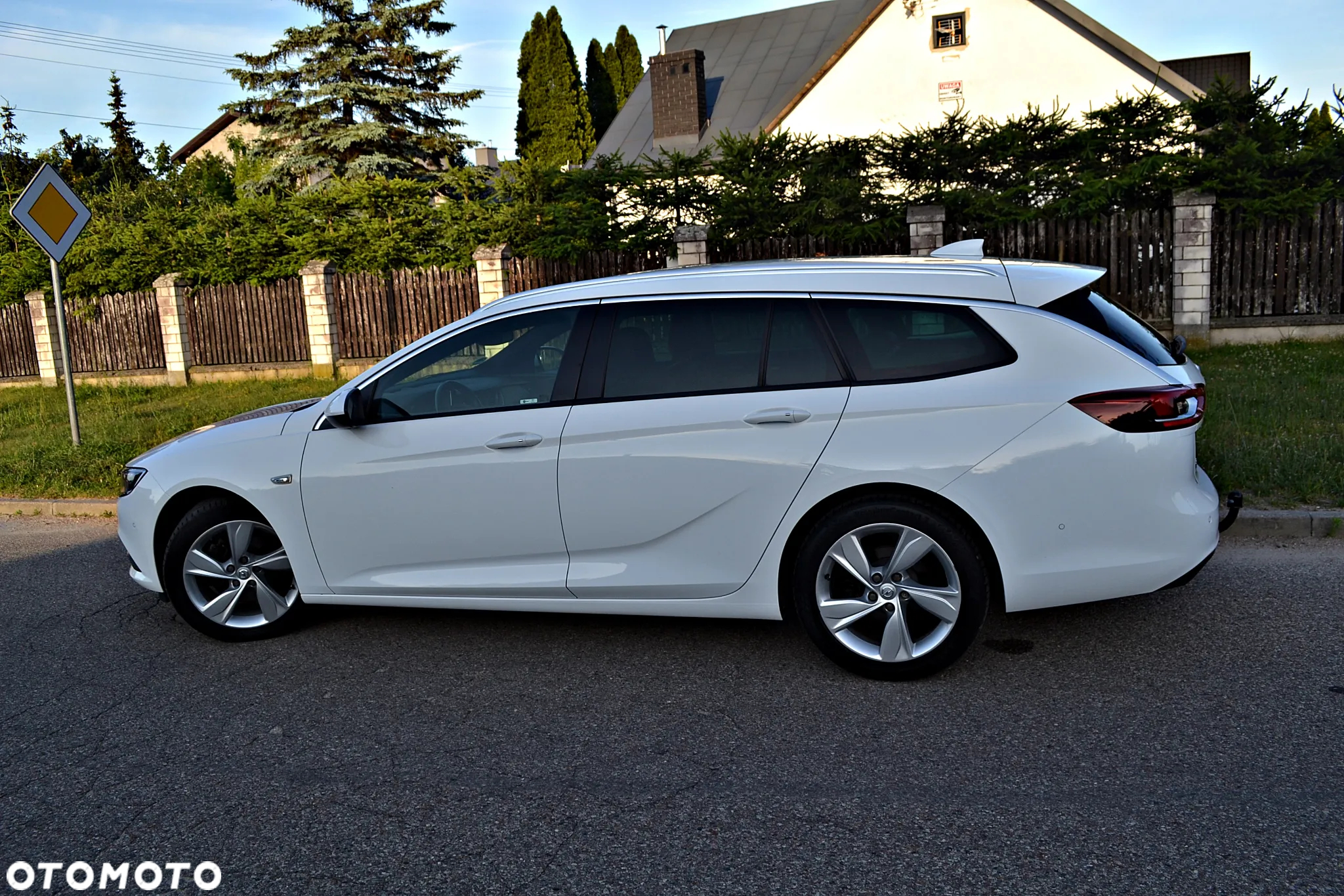 Opel Insignia 1.5 T Innovation S&S - 12