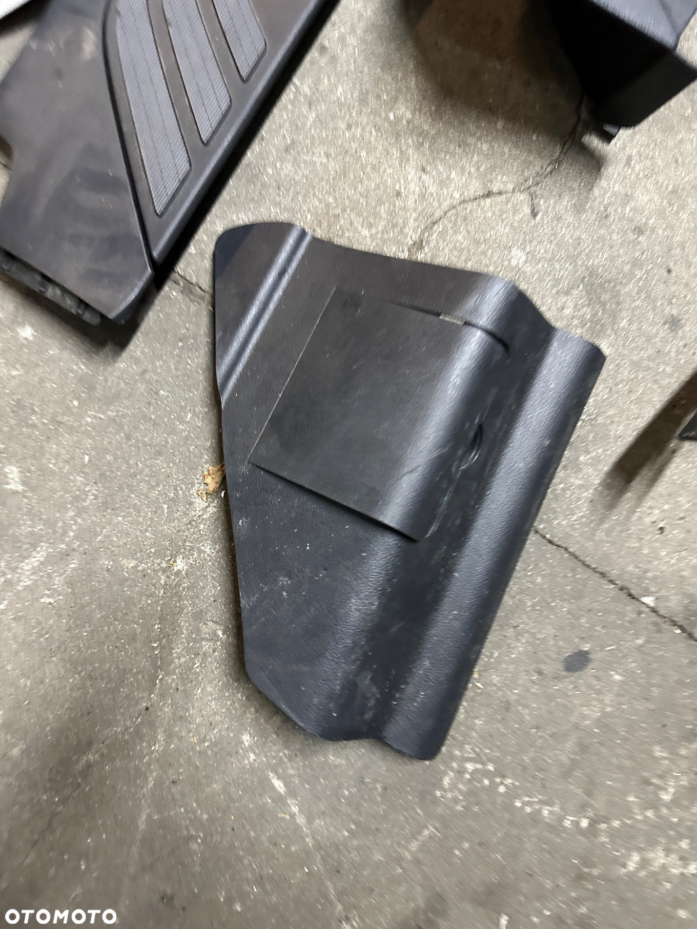 Mercedes 447 VITO V klasa słupek b D  plastik próg plastikowy - 9