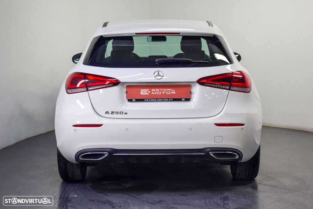 Mercedes-Benz A 250 e Progressive - 4