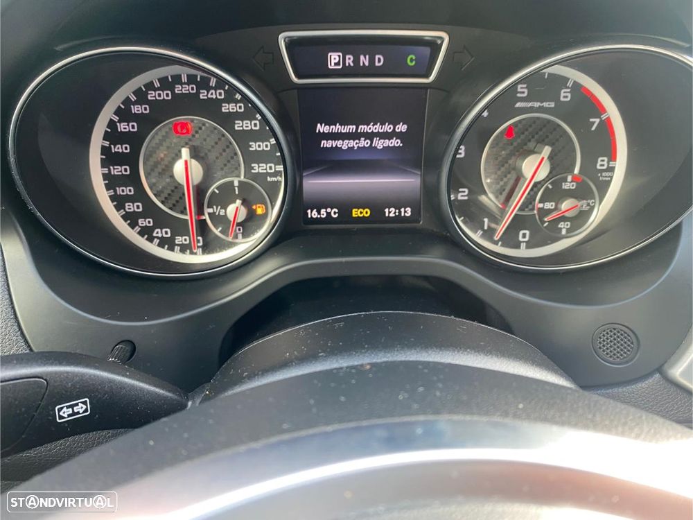 Mercedes-Benz CLA 45 AMG 4Matic 7G-DCT - 34