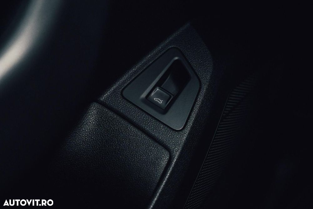 Volkswagen Touareg - 16