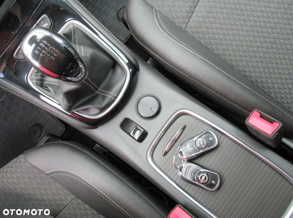 Opel Astra 1.6 D Start/Stop Sports Tourer Innovation - 36