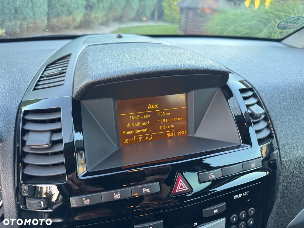 Opel Zafira - 19
