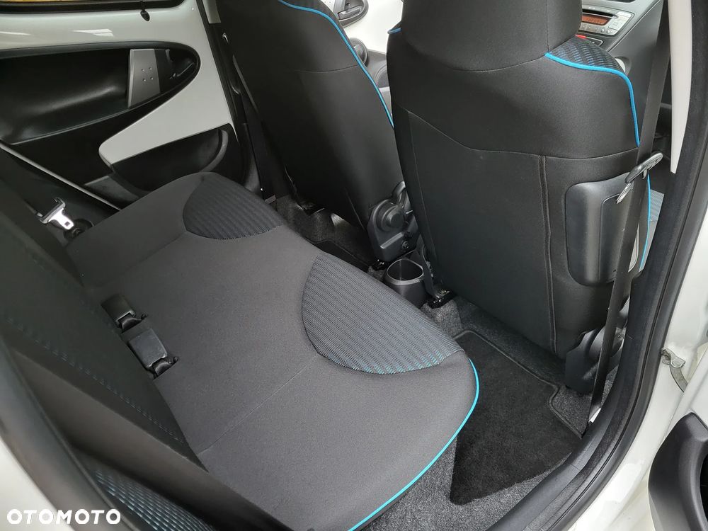 Peugeot 107 1.0 Trendy - 16