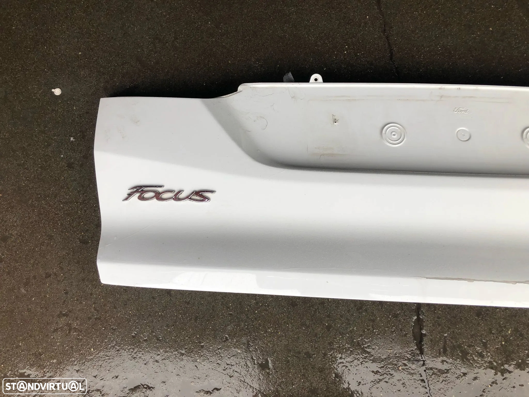 FORD FOCUS III TAMPA PLASTICO MALA - M322 - 2