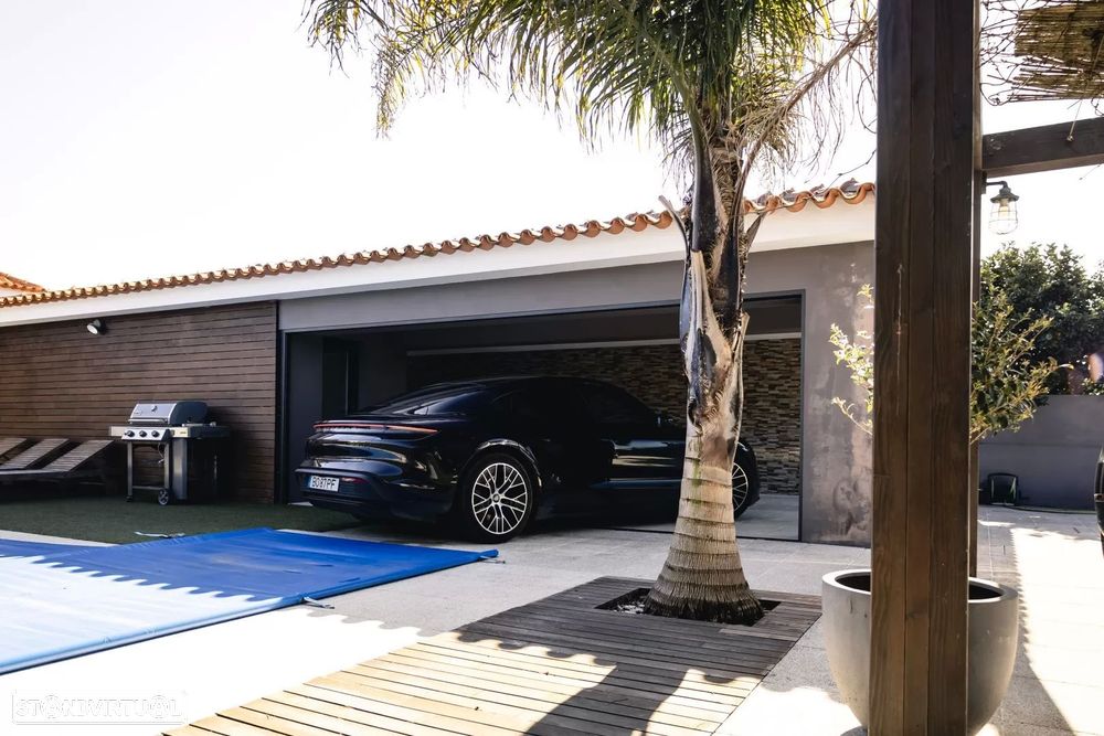 Porsche Taycan Standard - 23